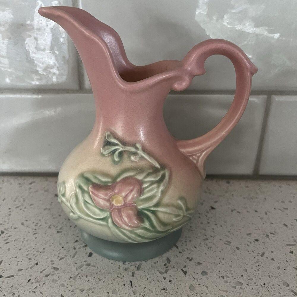 Vintage Hull Pottery Pitcher Wildflower Pattern Color Gradient Floral 1946-1947